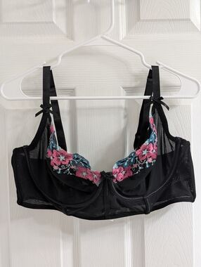 Adore Me Bra EUC Sheer Floral Lace 38DDD Underwire Adjustable Straps Black